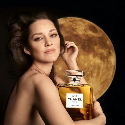 chanel no 5 model 2022|new chanel no 5.